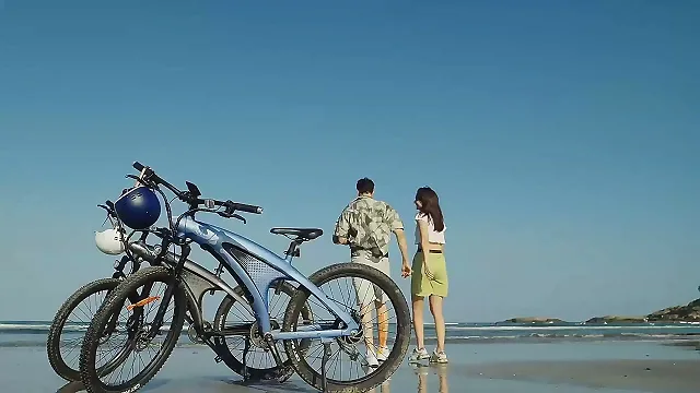 Xe đạp trợ lực điện Q5 – trải nghiệm thực tế trên biển và đường rừng